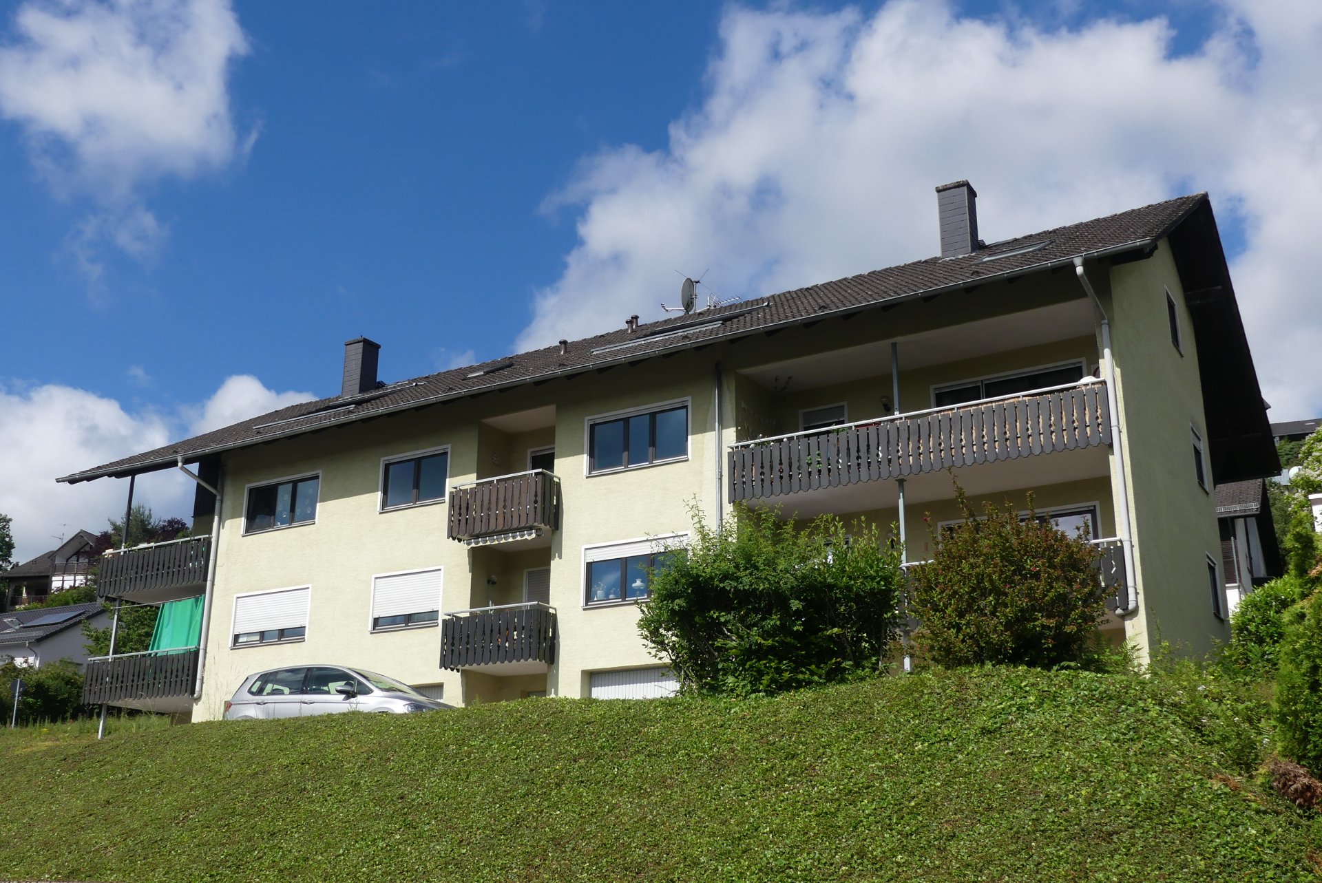Schöne Fernsicht! 2 Zimmer-Eigentumswohnung, sofort frei, direkt in Erbach