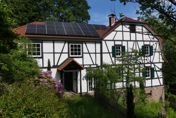 Ehemaliges "Forsthaus" am Waldrand in Oberzent